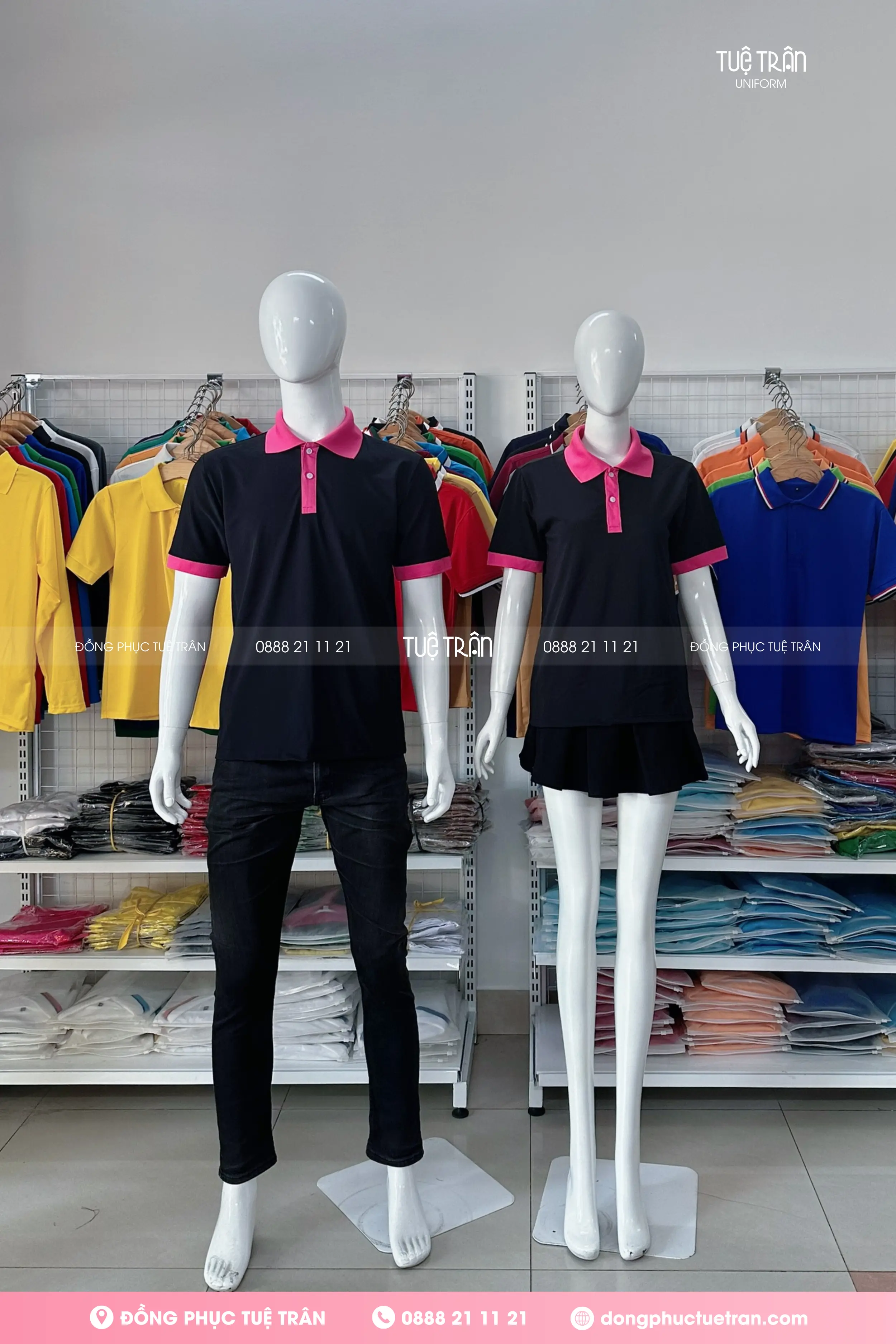 Áo thun đồng phục đen phối cổ